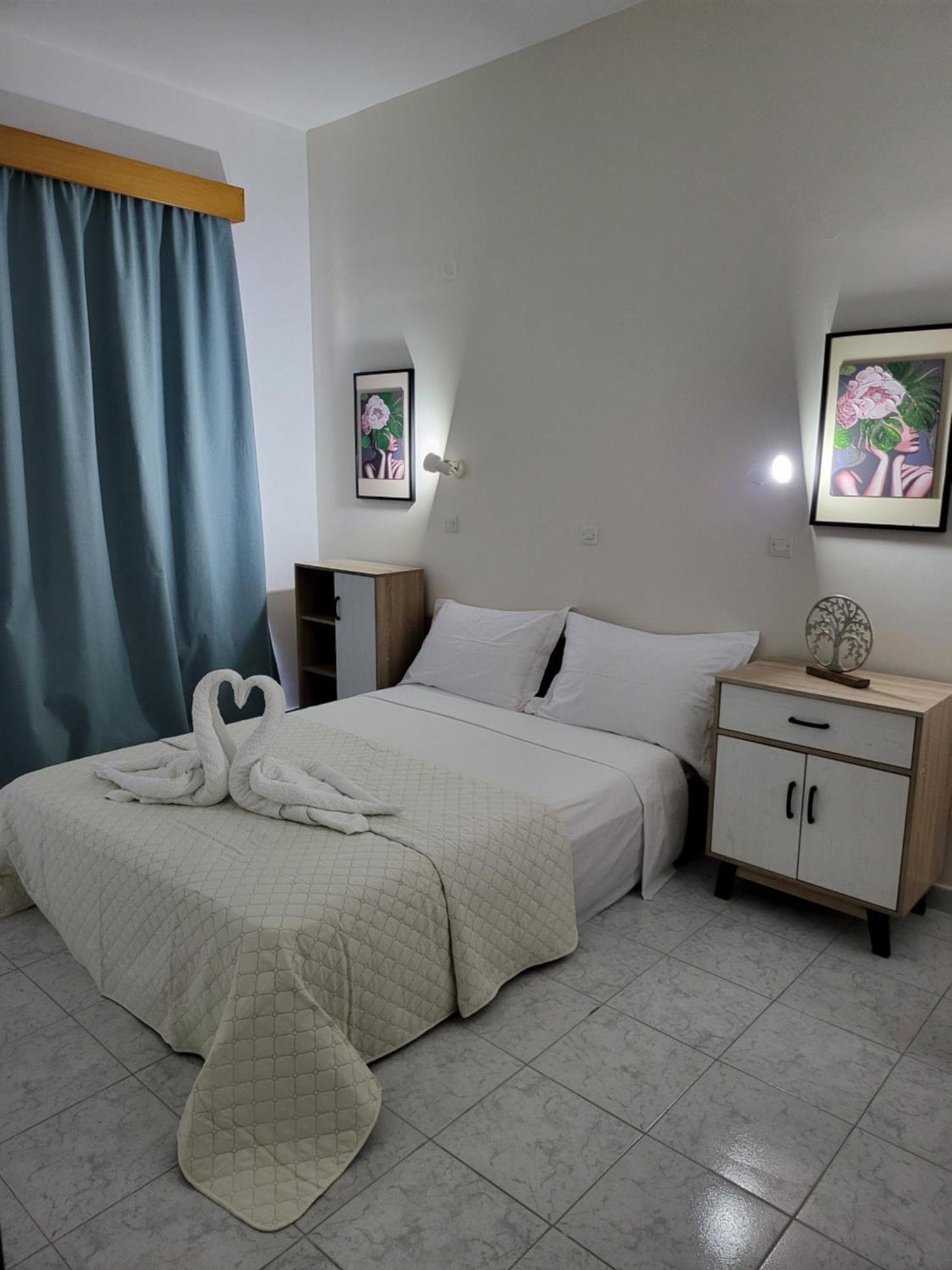 Pyrgos Lejlighedshotel 2*
